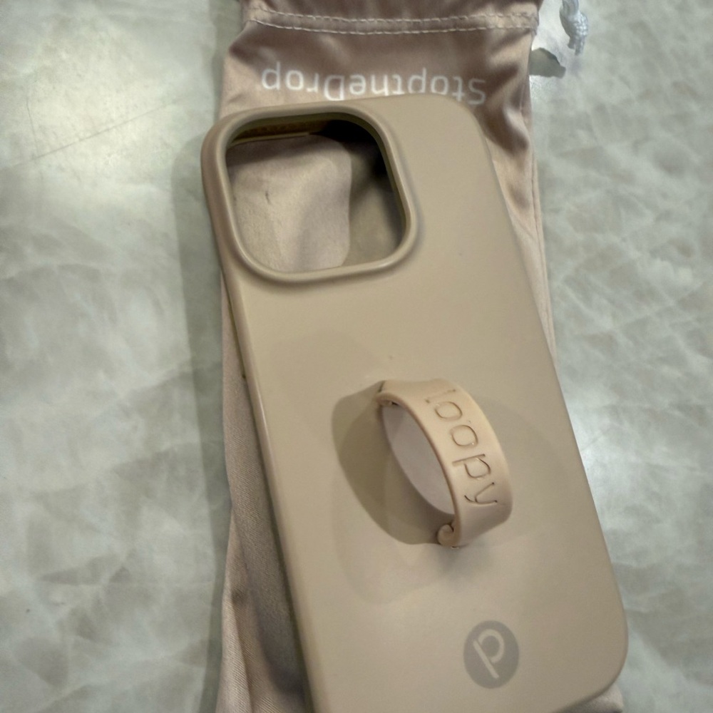 Popsocket Beige Phone Case